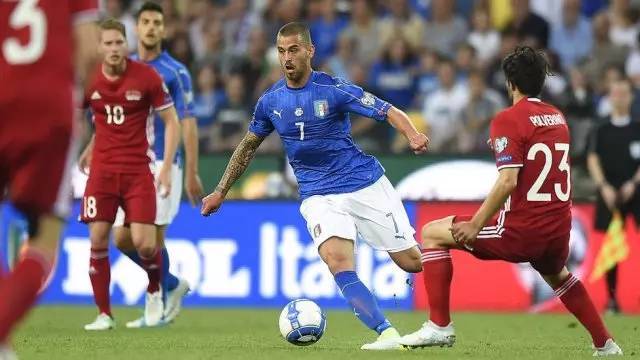 两队在CB 两队在CB