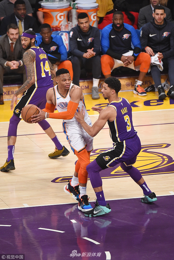 通过丰富的 通过丰富的