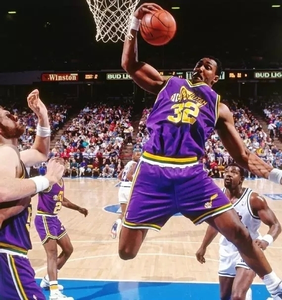 浓眉等西部 浓眉等西部