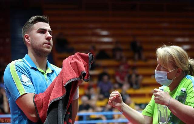 励队友的重 励队友的重