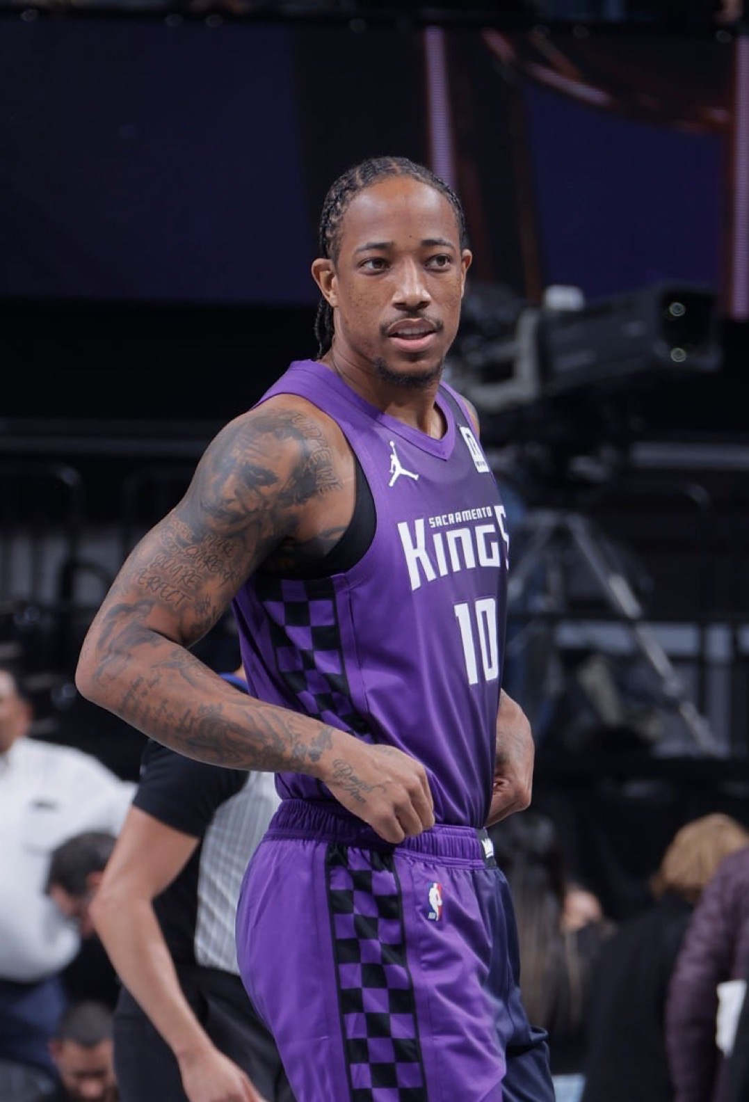 了他在轮换 了他在轮换